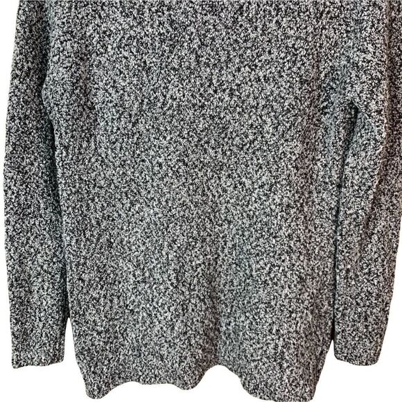L.L. Bean wool blend turtle neck sweater - Picture 6 of 9